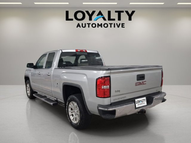 Used 2017 GMC Sierra 1500 SLE w/ SLE Value Package AWD/4WD image 3