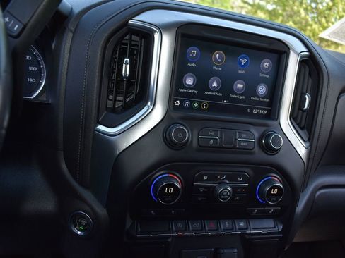 Used 2021 Chevrolet Silverado 1500 LT RWD image 17