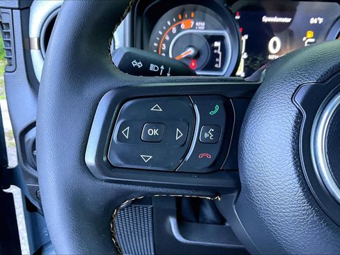 Used 2024 Jeep Wrangler Unlimited Sport AWD/4WD image 22
