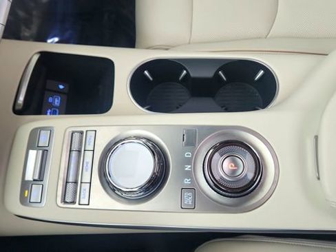 Used 2025 Genesis Electrified GV70 Advanced w/ Prestige Package image 54