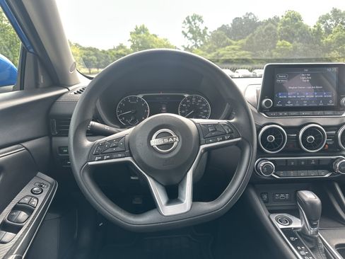 Used 2024 Nissan Sentra SV FWD image 23