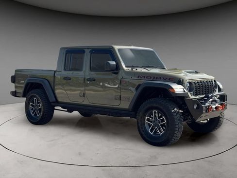 Used 2025 Jeep Gladiator Mojave w/ Safety Group AWD/4WD image 3