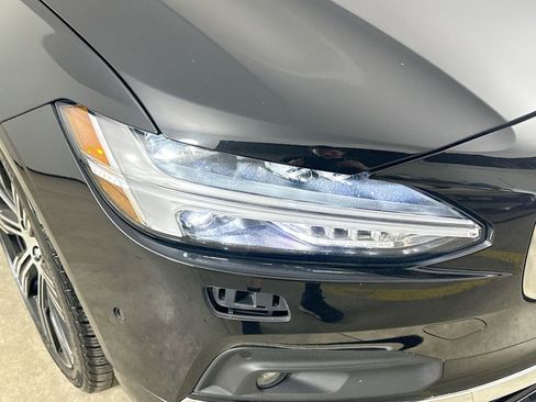 Used 2023 Volvo S90 B6 Ultimate w/ Lounge Package AWD/4WD image 9