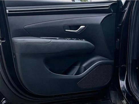 Used 2022 Hyundai Santa Cruz SEL Premium image 18