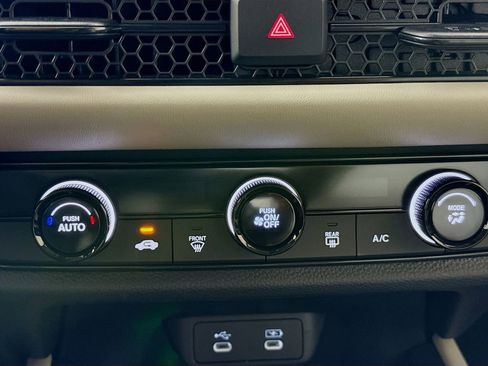 New 2026 Honda HR-V LX image 16