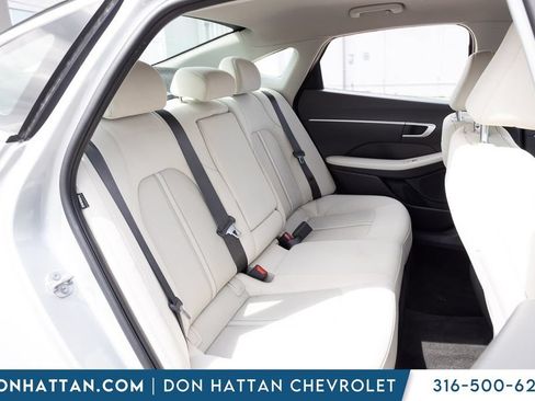 Used 2025 Hyundai Sonata SEL FWD image 19