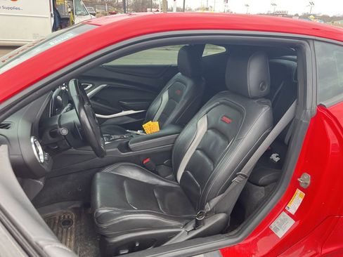 Used 2019 Chevrolet Camaro SS image 18