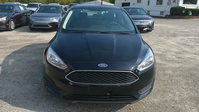 Used 2016 Ford Focus SE FWD image 2