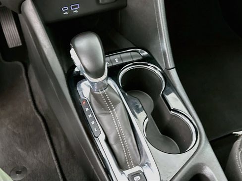 Used 2024 Buick Encore GX Sport Touring FWD image 24
