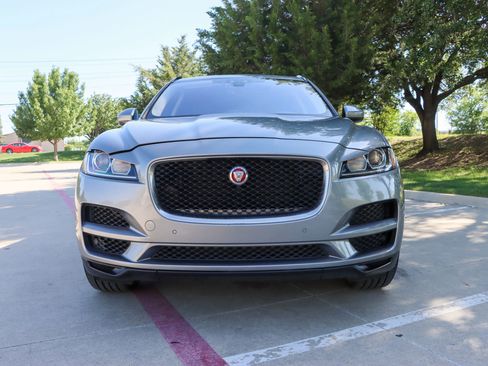 Used 2020 Jaguar F-PACE Premium AWD/4WD image 2