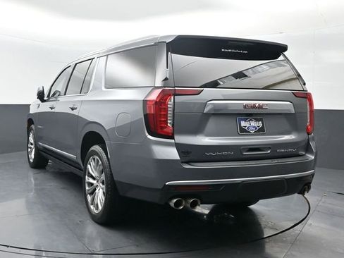 Used 2022 GMC Yukon XL Denali image 5