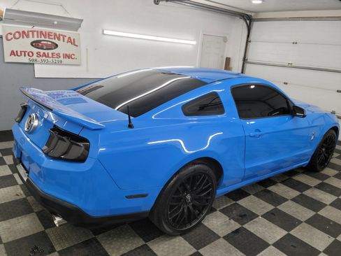 Used 2010 Ford Mustang GT RWD image 5