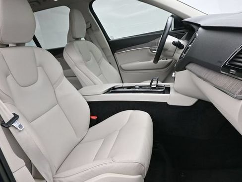 Used 2023 Volvo XC90 B6 Plus w/ Protection Package Premier AWD/4WD image 34