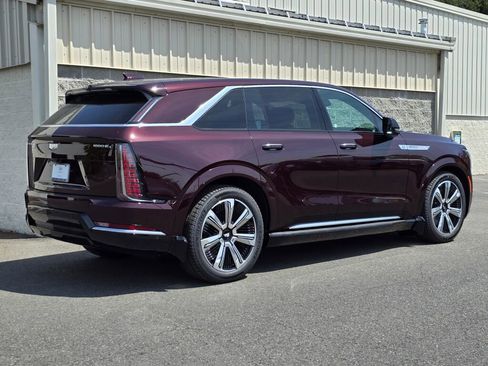 New 2025 Cadillac Escalade IQ Luxury 2 image 8