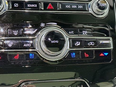 Used 2022 Lincoln Corsair Reserve w/ Elements Package image 28