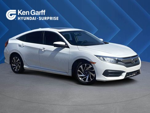 Used 2018 Honda Civic EX image 1