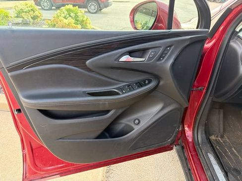 Used 2017 Buick Envision Essence AWD/4WD image 12