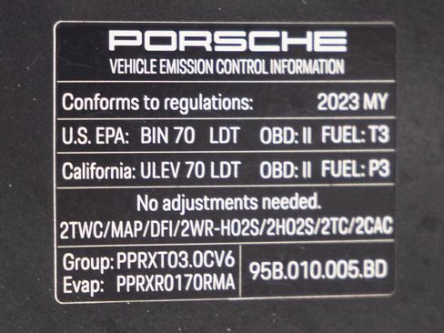 Certified 2023 Porsche Macan GTS w/ Premium Package Plus image 38