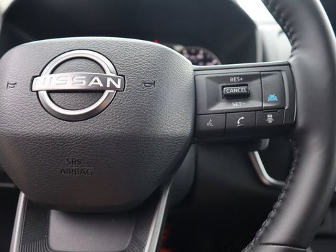 Certified 2025 Nissan Rogue SV AWD/4WD image 22