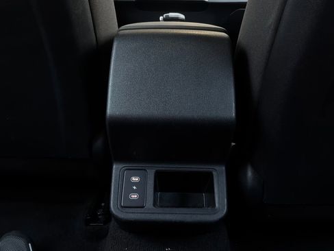 Used 2025 Kia K4 FWD image 11