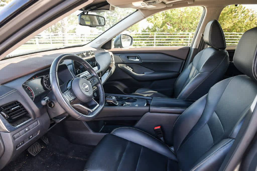 Used 2023 Nissan Rogue SL w/ SL Premium Package FWD image 16