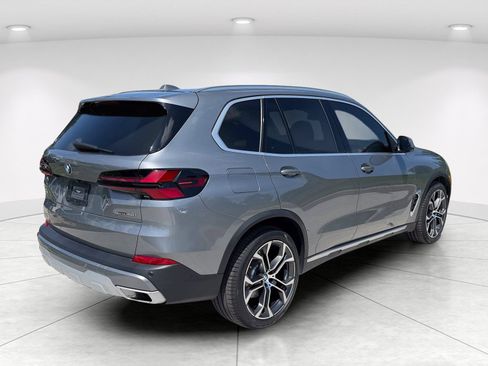 Used 2024 BMW X5 sDrive40i w/ Premium Package RWD image 4
