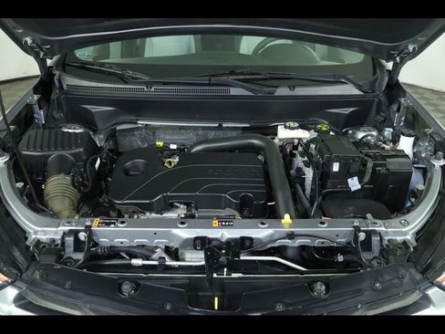 Used 2023 Chevrolet Equinox LS w/ LS Convenience Package image 17