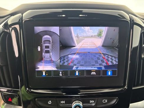 Used 2022 Chevrolet Traverse LT AWD/4WD image 7