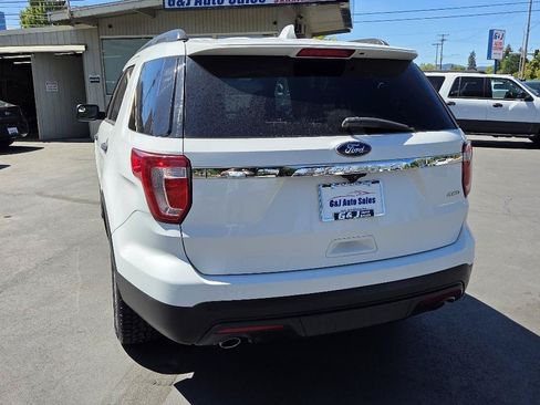 Used 2017 Ford Explorer 4WD image 10