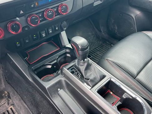 Used 2019 Toyota Tacoma TRD Pro AWD/4WD image 17