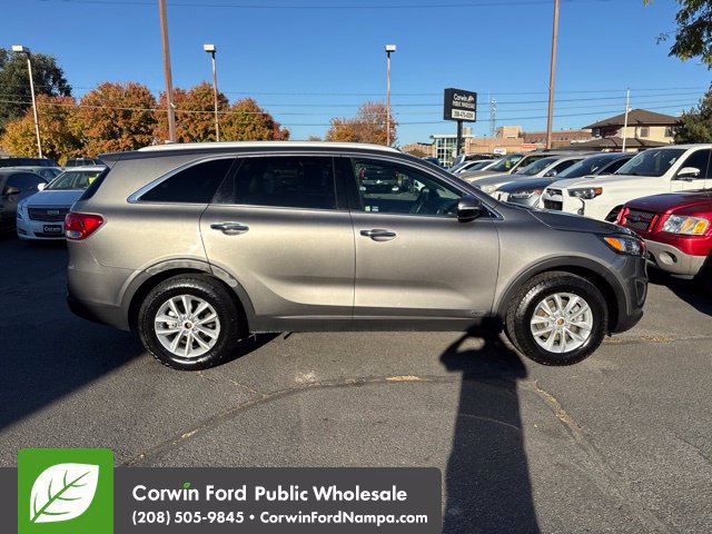 Used 2018 Kia Sorento AWD image 4