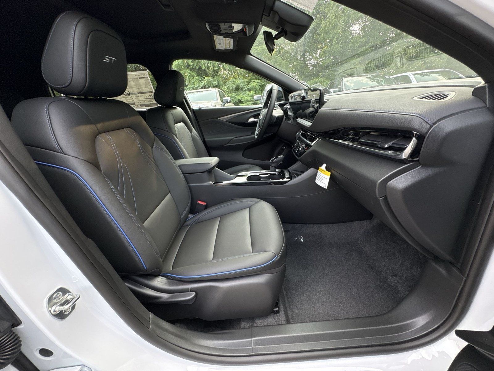 New 2026 Buick Envista Sport Touring w/ Convenience I Package FWD image 27