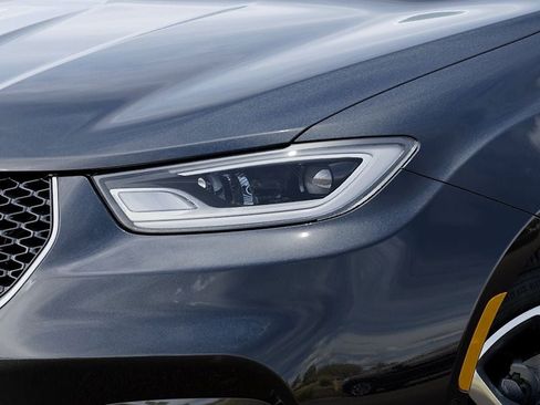 New 2026 Chrysler Pacifica Pinnacle AWD/4WD image 10