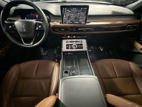 Used 2023 Lincoln Aviator Reserve w/ Elements Package Plus image 34