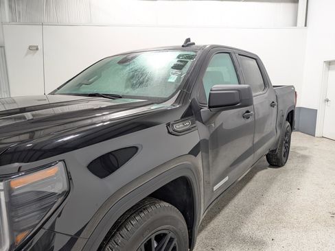 Used 2025 GMC Sierra 1500 Elevation image 7