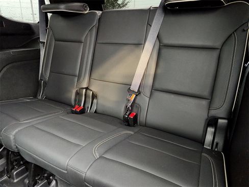 Used 2021 Chevrolet Tahoe Premier w/ Premium Package image 39