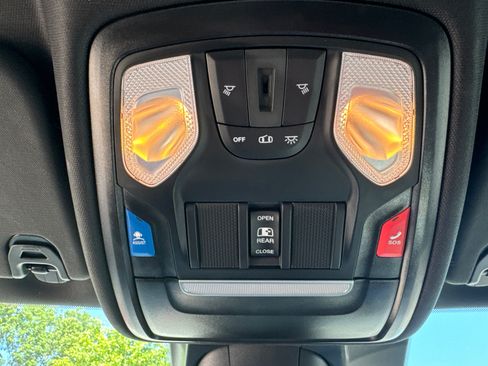 Used 2023 RAM 1500 Big Horn AWD/4WD image 11