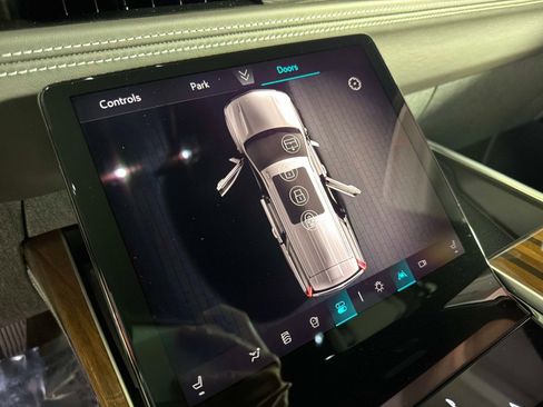 Used 2026 Cadillac Escalade Platinum Sport w/ LPO, Floor Liner Package image 46