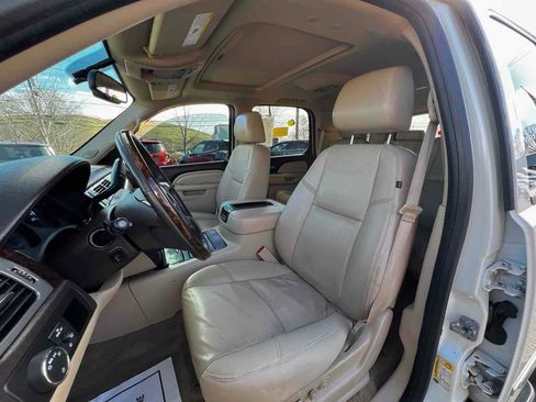 Used 2014 GMC Yukon Denali image 17