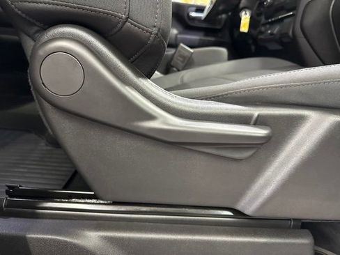 Used 2022 Chevrolet Silverado 2500 Custom w/ Custom Convenience Package AWD/4WD image 51