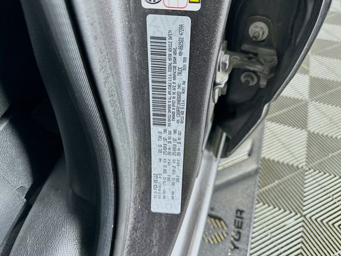 Used 2019 RAM 1500 Big Horn image 11