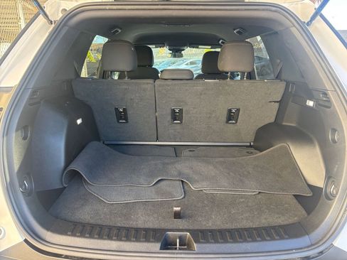 Used 2025 Chevrolet Equinox LT image 31