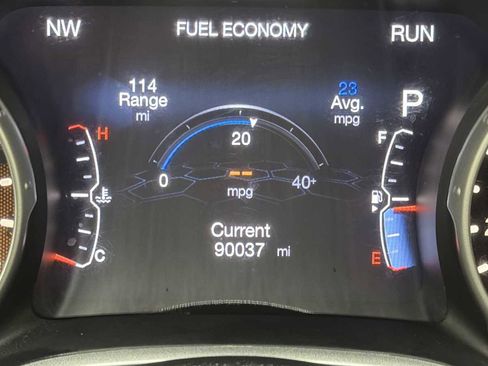 Used 2018 Jeep Compass Latitude w/ Popular Equipment Group AWD/4WD image 17