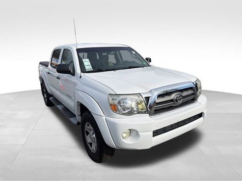 Used 2009 Toyota Tacoma PreRunner image 8
