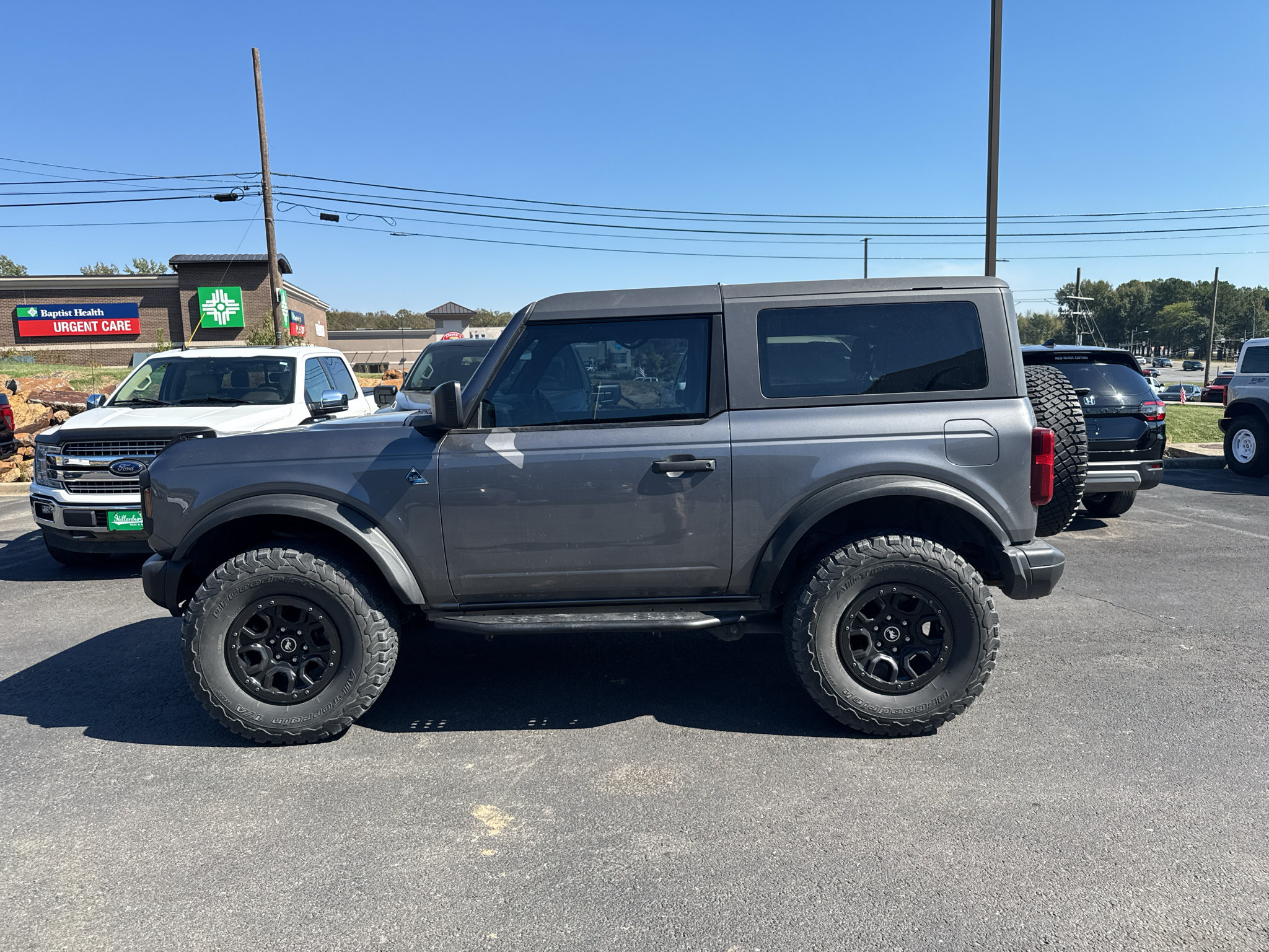 Used 2022 Ford Bronco Black Diamond w/ Sasquatch Package AWD/4WD image 10