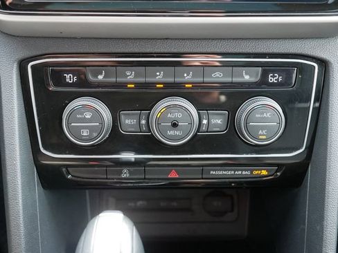 Certified 2023 Volkswagen Atlas SEL AWD/4WD image 29
