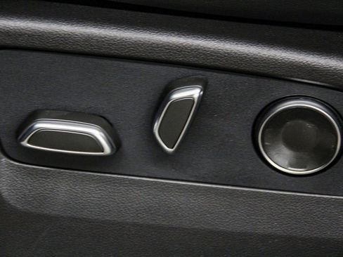 New 2026 Cadillac Escalade Luxury image 22