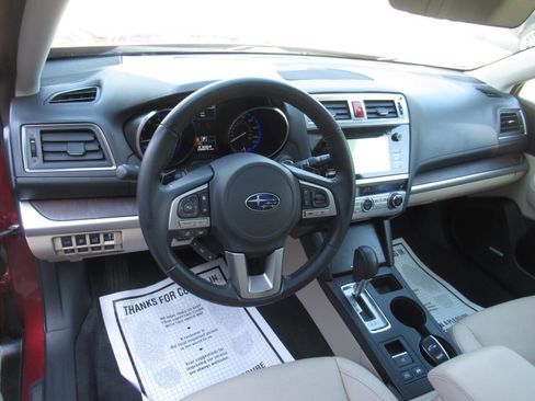 Used 2017 Subaru Outback 2.5i Limited AWD/4WD image 25