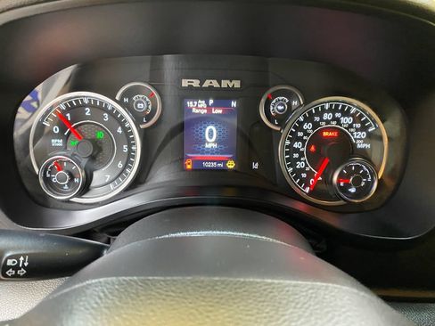 Used 2025 RAM 1500 Big Horn AWD/4WD image 35