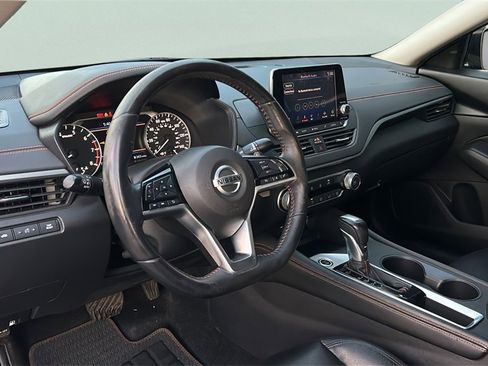 Used 2019 Nissan Altima 2.5 SR image 11